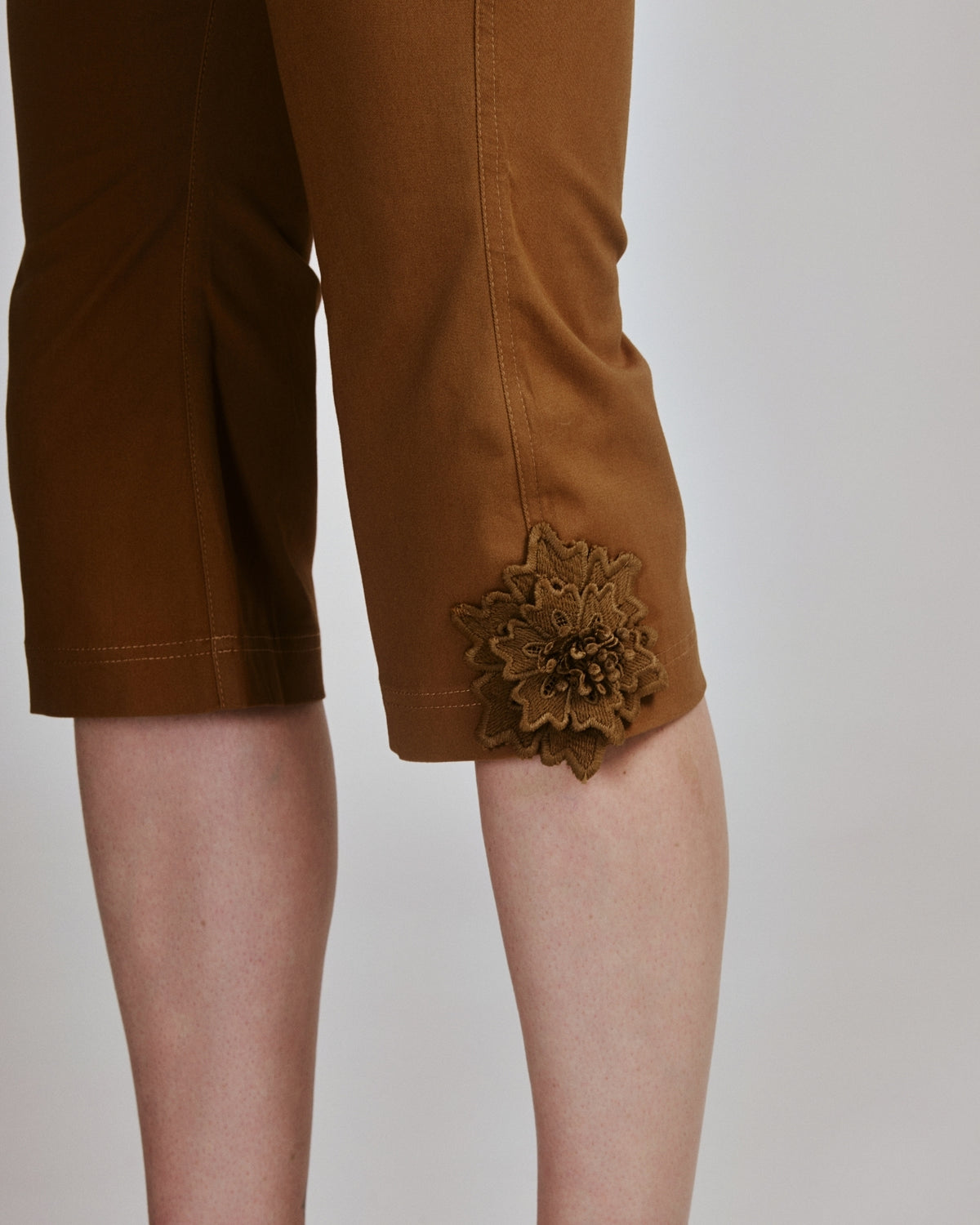 Calça Capri Marrom